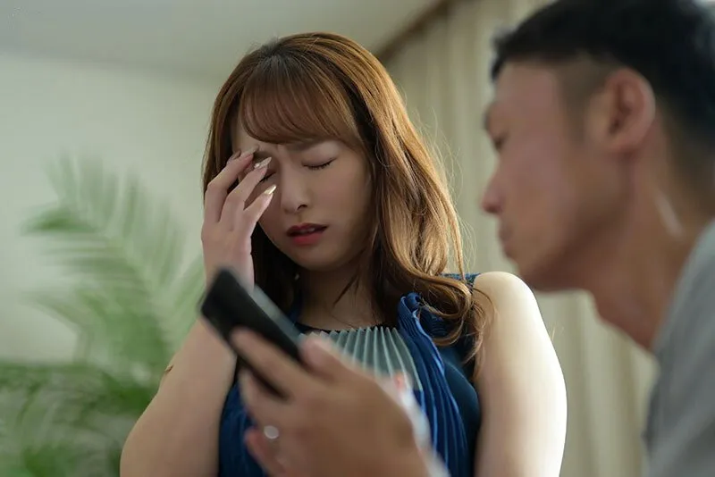 Người vợ sốc khi người chồng tâm sự về ước muốn nhìn cô vợ bị người khác địt