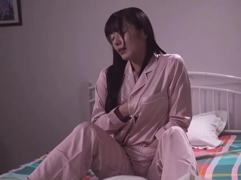 Thủ dâm hàng đêm vì người chồng bỏ bê, vợ quyết định tìm đến ứng dụng hèn hò